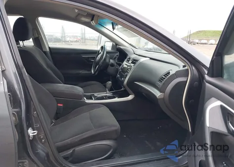 2013 Nissan Altima 2.5 Sv z USA, uszkodzony, nr VIN 1N4AL3AP6DN424533